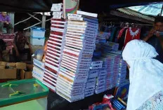 Tahun Ajaran Baru, Peralatan Sekolah di Sanga Desa Ramai Diserbu Pembeli, Segini Omset Didapatkan