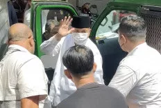  Alex Noerdin Hadiri Sidang Eksepsi Kasus Pasar Cinde, Simpatisan Padati Pengadilan