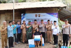 Sinergi Polres dan Pemkab Mura, Bedah Rumah Ibu Mina Dimulai dengan Peletakan Batu Pertama