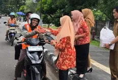 Wujud Kepedulian di Bulan Suci, DWP Disnakertrans Muba Tebar Kebaikan Lewat Aksi Berbagi Takjil