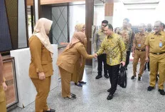Usai Dilantik, Hari Pertama Kerja, Pj Gubernur Sumsel Elen Setiadi Langsung Sidak dan Disambut Hangat Pegawai