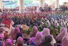 Ribuan Jemaah Majelis Taklim Hadiri Tabligh Akbar Mamah Dedeh