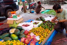 Berkah Ramadan, Pedagang Buah Musiman di Sanga Desa Raup Jutaan Rupiah
