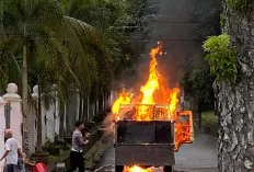 Diduga Konsleting Dinamo, Truk Tanpa Muatan Terbakar di Samping Rumah Dinas Bupati Muba