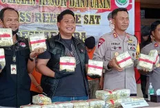 Mantab! Gagalkan Pengiriman 16 Kilogram Sabu Asal Malaysia di Depan Tugu Polwan Betung 