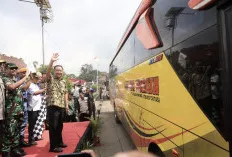 25 Bus  Mudik Gratis Mengangkut 880 Penumpang Tujuan Dalam dan Luar Provinsi Dilepas Keberangkatannya 