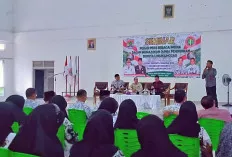 Ratusan Guru Ikuti Seminar Jurnalistik