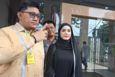 Yasmine Ow Tampaknya Sudah Mantap Berpisah dari Suaminya, Aditya Zoni