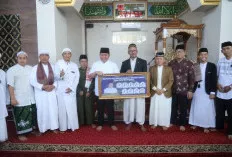 Safari Jumat di Masjid Fajrul Falah, Gubernur Sumsel Dorong Masjid Jadi Wadah Pemberdayaan Warga