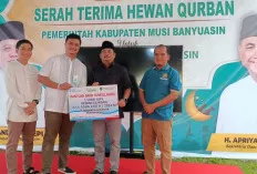 Hari Raya Idul Adha 1445 Hijriah, Bank Sumsel Babel Sekayu Berikan 1 Ekor Sapi ke Pemkab Muba 