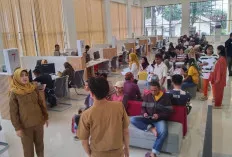 Mal Pelayanan Publik Ogan Ilir Resmi Beroperasi, Warga Antusias Urus Administrasi  