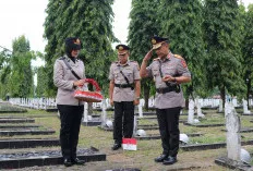 Kapolda Sumsel Pimpin Upacara Ziarah dan Tabur Bunga di TMP Ksatria Ksetra Siguntang