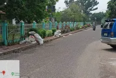 Tiga Hari Sampah Menumpuk 