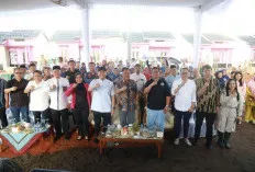 Wagub Sumsel H Cik Ujang Letakkan Batu Pertama Masjid Al-Hijrah di Beverly Hill Kota Lubuk Linggau