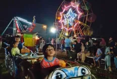 Bazar Malam di Bayung Lencir, Ternyata Rezeki bagi Warga 