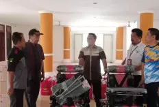 Terima Alat Bantu untuk Penyandang Disabilitas