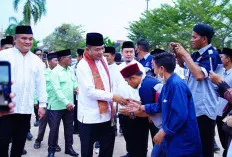 Tarhib Ramadhan Bamukoi Berbagi , Bupati Muba Serahkan Sertifikat Lahan dan Sembako di Sungai Lilin