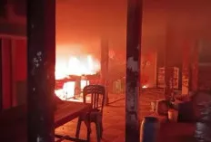 Satu Ruang Kelas SMP Negeri 4 Palembang Terbakar, Diduga Akibat Korsleting Listrik di Kantin