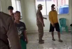 Satpol-PP Palembang Amankan Anjal dan Pengemis dari Ruko Kosong di Simpang Charitas