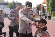 Resmi! 10 Orang Bintara Diterima Kapolres Muba Ditandai Mandi Kembang 