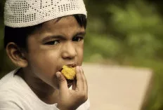 Biar Anak Tambah Semangat Saat Berpuasa, Ini Caranya 