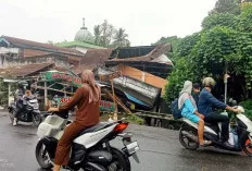 Hujan Deras Picu Longsor di Lubuklinggau, Rumah Kontrakan Ambruk dan Jembatan Pertamina Terancam
