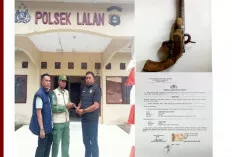 Anggota Linmas Serahkan Senpi Rakitan ke Polsek Lalan: Wujud Dukungan Operasi Senpi Musi 2025