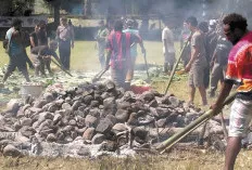 Mengenal Tradisi Bakar Batu, Simbol Persatuan dan Rasa Syukur Masyarakat Papua