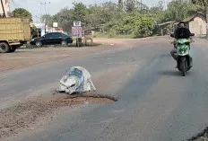 Waspada, Akses Jalinteng Muba di Babat Toman Kembali Rusak, Warga Pasang Tanda Ini