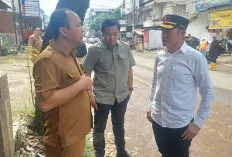 Pj Sekda Palembang Tinjau Perbaikan Jalan Segaran yang Rusak Dampak Proyek IPAL