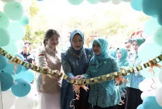 Tingkatkan Ekonomi Kreatif, Ketua TP PKK Sumsel Feby Deru Luncurkan Jumputan dan Toko PKK di Muara Enim