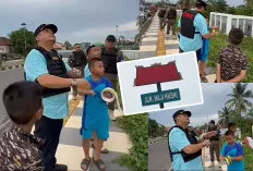 Satpol PP Palembang Tertibkan Layangan di Jembatan Musi VI, Guru SMP 7 Alami Luka Serius Akibat Tali Gelasan