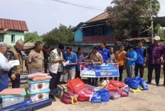  Dinsos Muba Salurkan Bantuan Bupati untuk Korban Kebakaran di Soak Baru