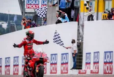 Francesco Bagnaia Menangi MotoGP Thailand 2024, Marc Marquez Terjatuh Dramatis di Lap ke-14