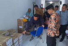 Jelang Pemungutan Suara Ulang, Pj Bupati Empat Lawang Pantau Langsung Proses Sortir Surat Suara
