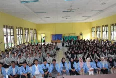 Mahasiswa POLSRI Sosialisasi Kampus di MAN 1 Musi Banyuasin