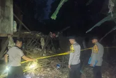 Rumah Panggung di Ogan Ilir Ambruk, Penghuni Mengungsi ke Masjid