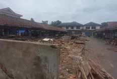 Hujan Disertai Angin Kencang, Pasar Tradisional Tanjung Mas OKU Porak Poranda 