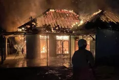 Rumah Warga Bayung Lencir Terbakar, Kerugian Capai Rp100 Juta