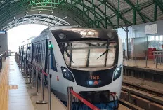 LRT Sumsel Tetap Beroperasi Normal Selama Ramadhan, Penumpang Diperbolehkan Berbuka di Kereta  