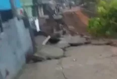 9 Rumah di Desa Kasmaran Muba Terdampak Longsor Akibat Curah Hujan dan Aliran Sungai Musi yang Deras