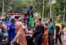 Para Pengungsi Terdampak Bencana Banjir Berangsur Pulang ke Rumah 