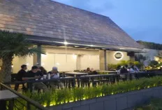 Bruen Coffee & Kitchen: Tempat Nongkrong Nyaman untuk Buka Puasa di Jakarta Timur