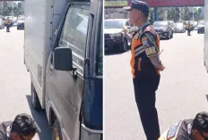 Dishub Palembang Gembok Mobil yang Parkir Sembarangan di Depan SD Muhammadiyah 