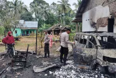 Dua Rumah Ludes Terbakar di Tranbansos Pelawe, Mobil Guru SD Ikut Hangus  