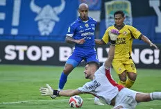  Persib Bandung Raih Kemenangan Perdana di BRI Super League 2025/26 Usai Tundukkan Semen Padang 2-0