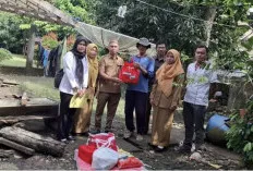 Pemkab Muba Berikan Bantuan untuk Keluarga Korban Dapur Roboh di Rantau Panjang  