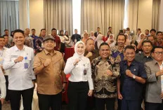 Hadiri Bimtek Bako Humas, Kadin Kominfo Herryandi Sinulingga Sampaikan Apresiasi kepada PWI Sumsel 