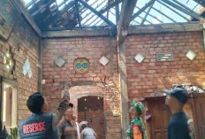 Ditinggal ke Kebun, Rumah Warga Ogan Ilir Hangus Dilalap Api, Kerugian Capai Rp40 Juta