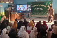Ramadan di SDN Mekar Jadi Diisi Pesantren Kilat dan Berbagi Takjil